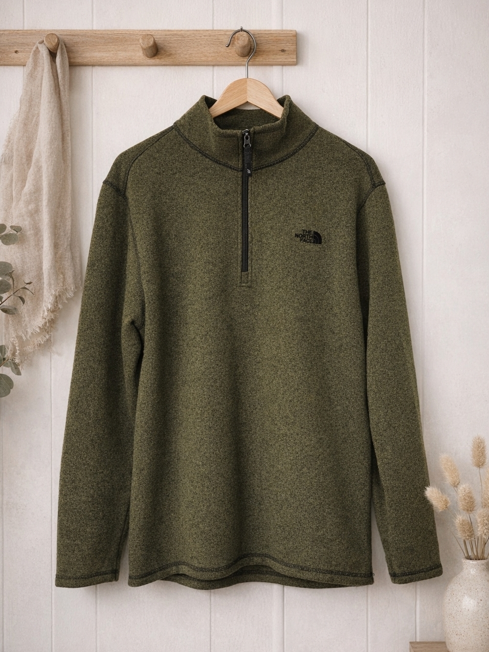 The North Face Men's Olive Zip-Up Fleece Pullover